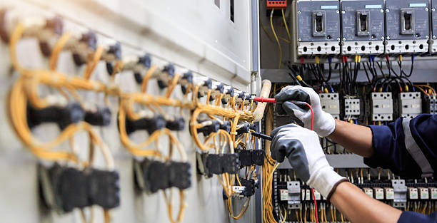 Professional Electrician technician working in South Milwaukee, WI
